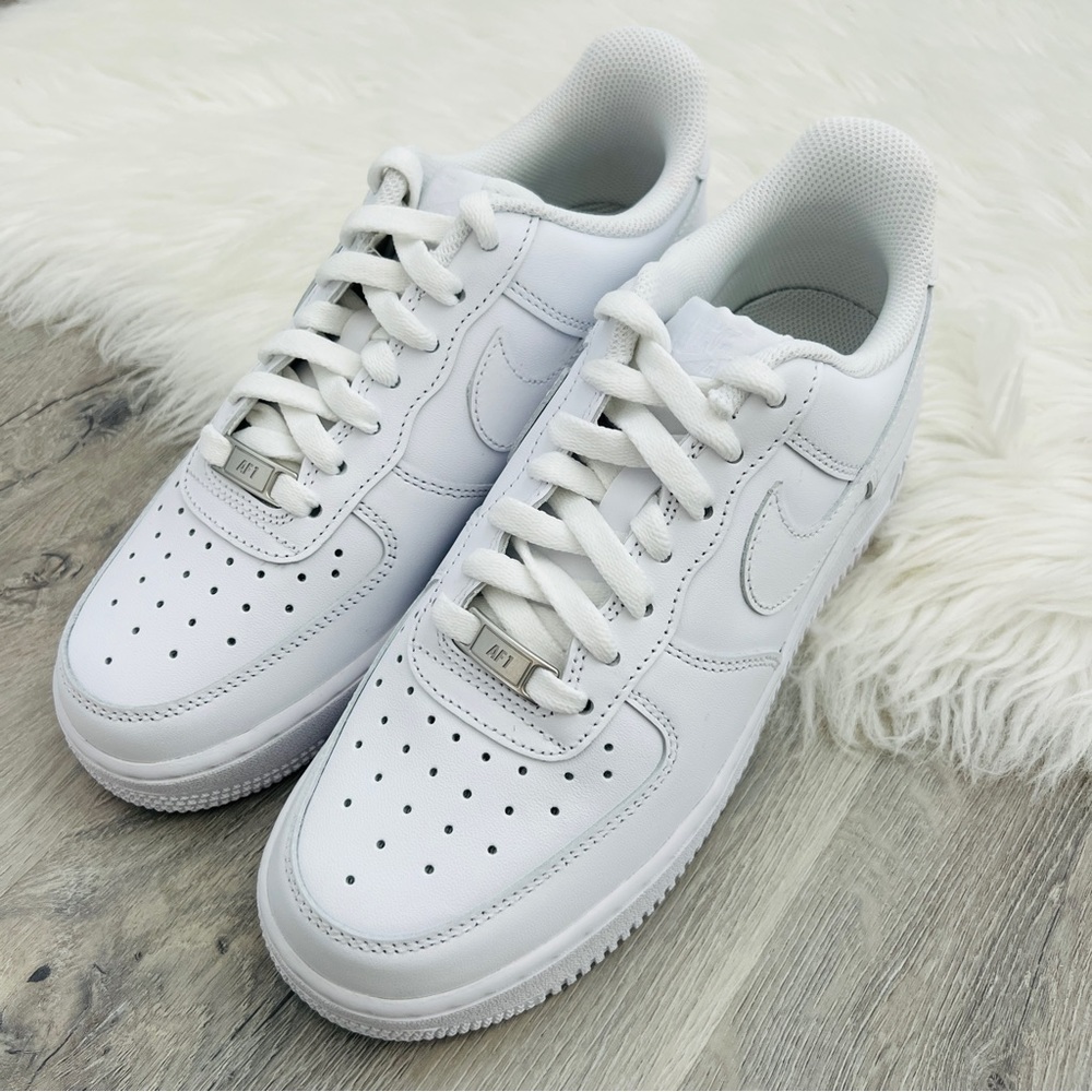 NWT Nike Air Force 1 Women’s Shoes - Picture 2 of 5